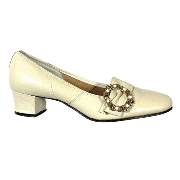 Vintage Cream Embellished Dressy Round Toe Low Block Heels - Picture 2 of 10